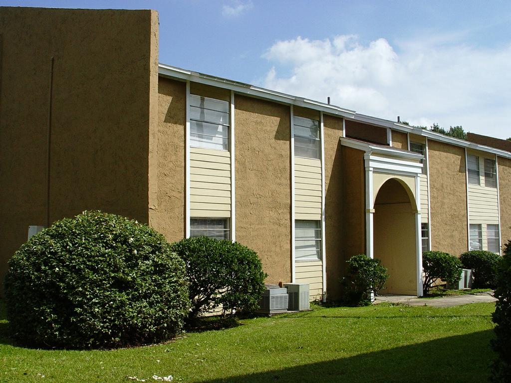 Cross Creek Apartments Jacksonville FL 32210 8559132046